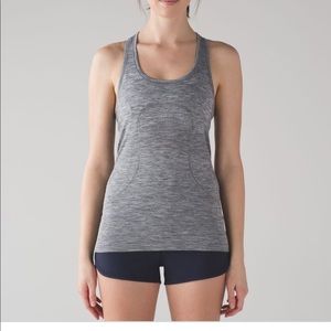 Lululemon Swiftly tech racer back